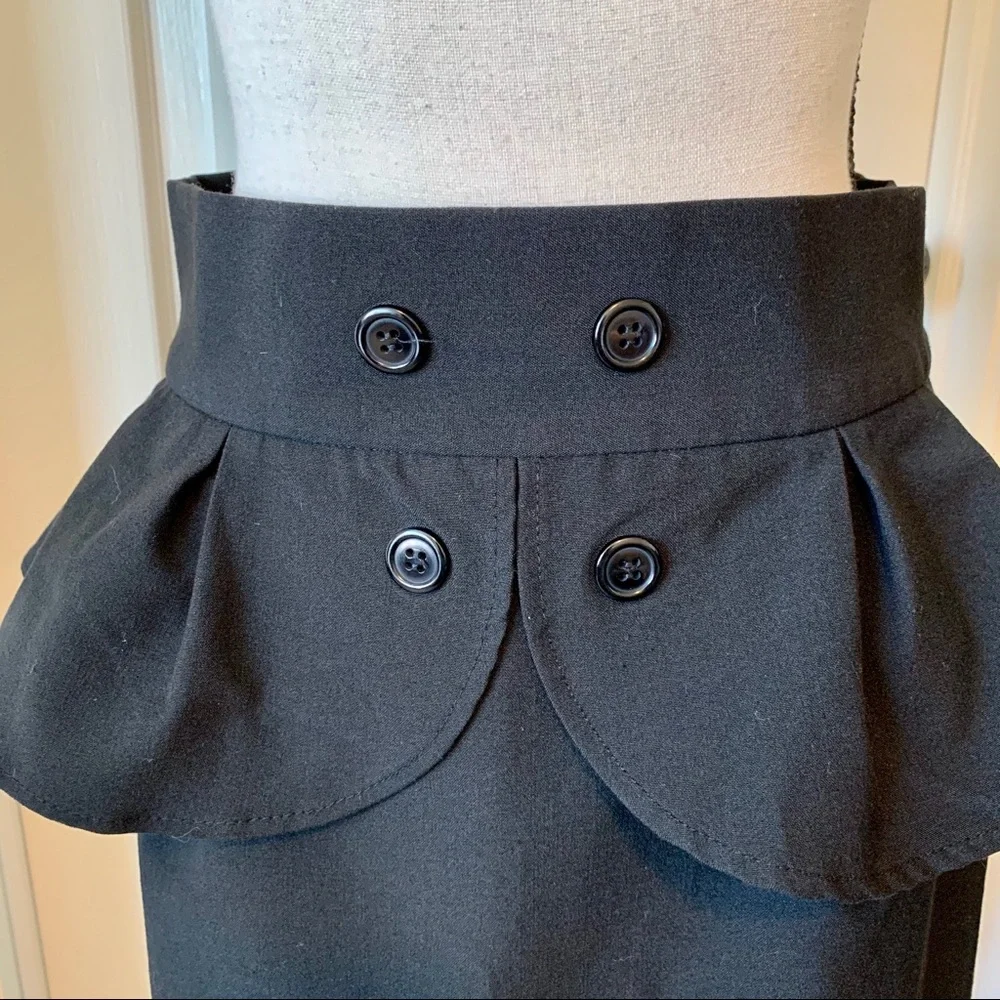 JW Petite Ruffled Hip Pencil Skirt—SZ. 6 Petite
